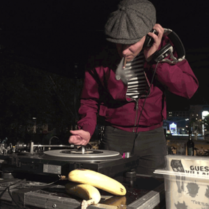Tennarit Tulessa - DJ John Wayne